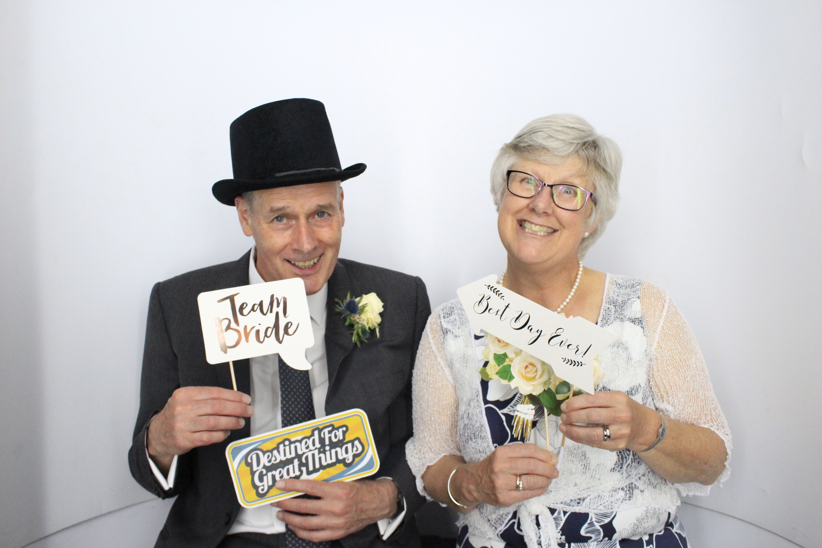 Andy and Emma's Wedding | View more photos from the event at gallery.myphotoboothexperience.co.uk/u/MyPhotoBoothExperienceLtd/Andy-and-Emmas-Wedding